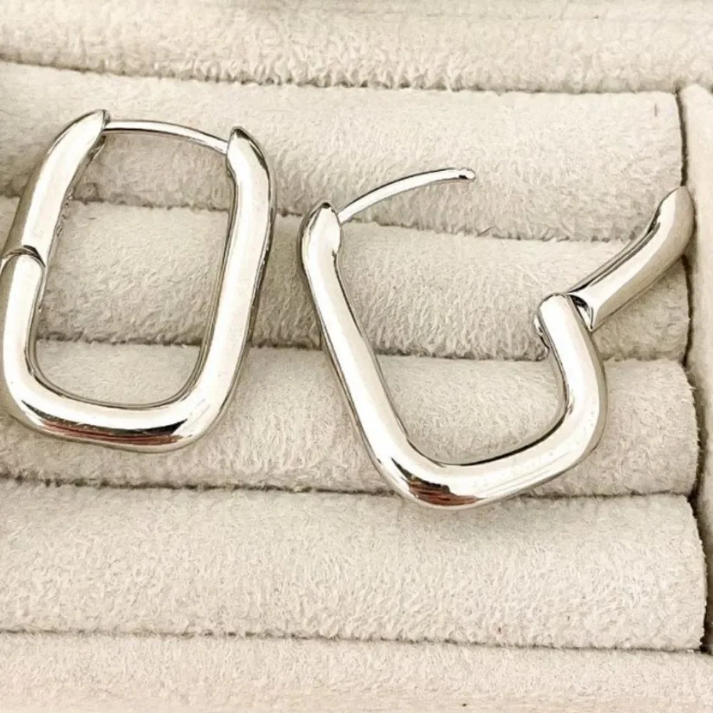 Simply Gorgeous 💧925 Sterling Silver Stamped Hoop Earrings Minimalism  Huggies